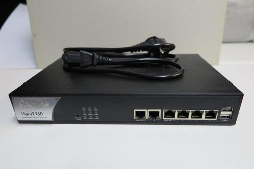 DrayTek Vigor2960 router, Computers en Software, Routers en Modems, Gebruikt, Ophalen of Verzenden