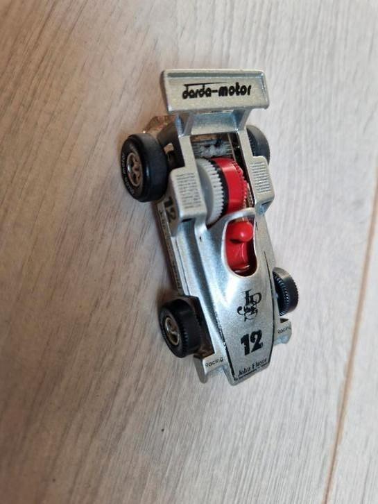 JPS darda raceauto john player system motor system 12 auto, Verzamelen, Speelgoed, Zo goed als nieuw, Ophalen of Verzenden