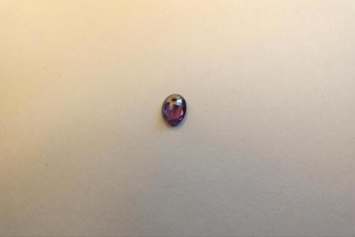 Paarse Saffier 0.88ct Ovaal Mixed cut, Sieraden, Tassen en Uiterlijk, Edelstenen, Zo goed als nieuw, Ophalen of Verzenden