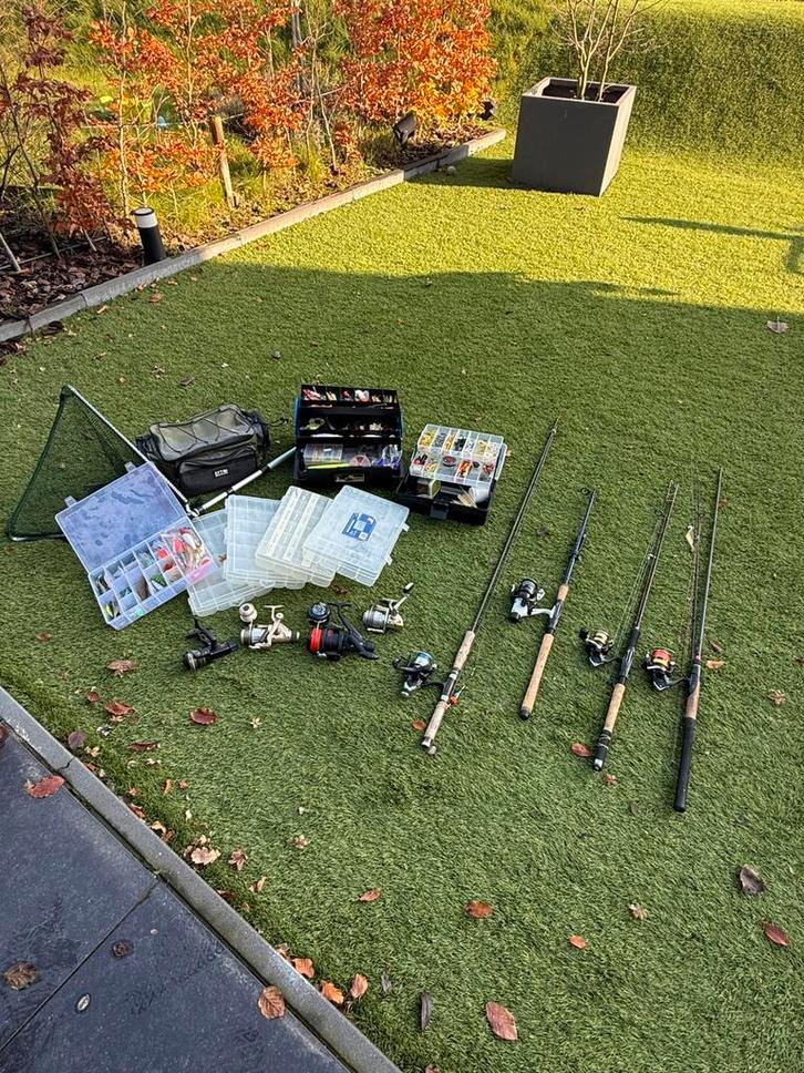 Zeer uitgebreide vomplete Roofvis set, Watersport en Boten, Hengelsport | Roofvissen, Zo goed als nieuw, Molen, Ophalen