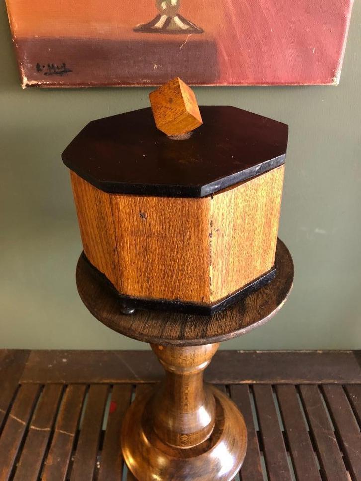 Zeer fraai Octogonaal Amsterdamse School Houten kistje., Antiek en Kunst, Antiek | Woonaccessoires, Ophalen of Verzenden