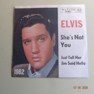 Elvis Presley - She's not you/Just tell her Jim said hello beschikbaar voor biedingen