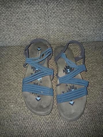 Sketchers Sandalen Maat 42 beschikbaar voor biedingen