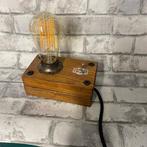 retro lamp, Huis en Inrichting, Lampen | Tafellampen, Minder dan 50 cm, Hout, Ophalen of Verzenden, Retro