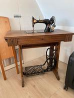 Pfaff antieke naaitafel met naaimachine, Ophalen