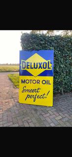 Emaille reclamebord bord Deluxol motor olie, (benzinepomp), Verzamelen, Merken en Reclamevoorwerpen, Ophalen, Zo goed als nieuw
