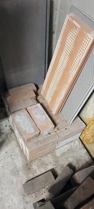 Rest (bak)stenen beschikbaar voor biedingen