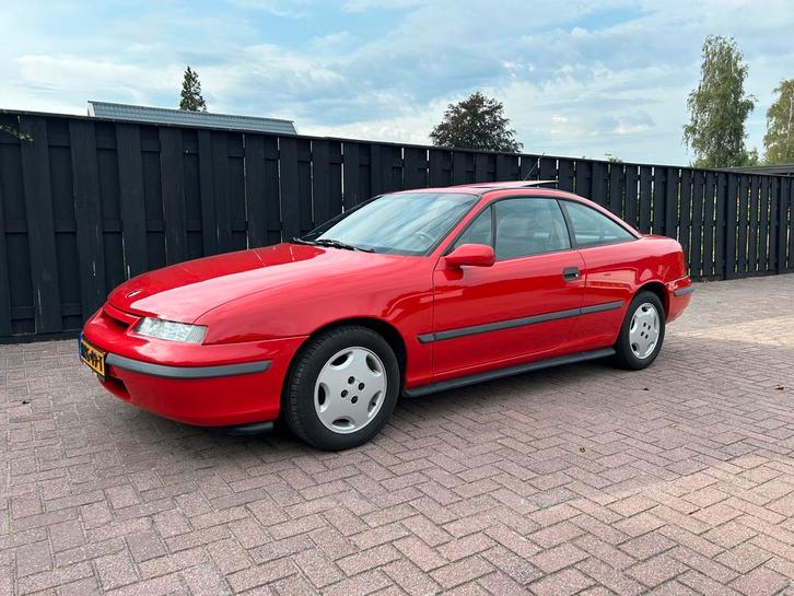 In zeer goed staat Opel Calibra - 1992 - 130.017KM, Auto's, Opel, Particulier, Calibra, ABS, Airbags, Centrale vergrendeling, Elektrische buitenspiegels