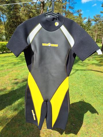 Wetsuit korte pijpen maat L/XL beschikbaar voor biedingen