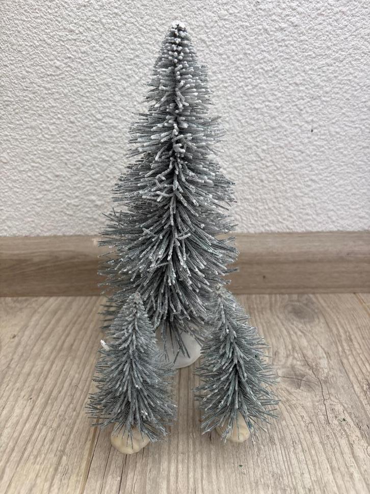 Lemax Snowy Spruce tree(set), Diversen, Kerst, Gebruikt, Ophalen of Verzenden