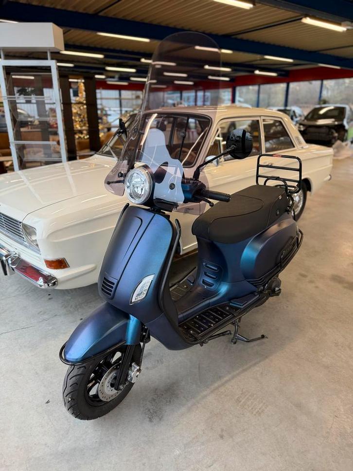 AGM VX-50 Snor scooter - zo goed als nieuw!!!, Fietsen en Brommers, Snorfietsen en Snorscooters, Zo goed als nieuw, Overige merken