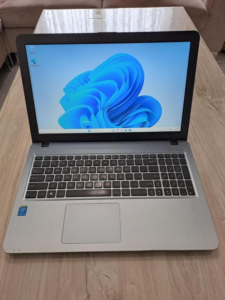 Betrouwbare Asus Laptop 15,6"| i3-4005U| 6GB RAM | 128GB SSD, Computers en Software, Windows Laptops, Zo goed als nieuw, 15 inch