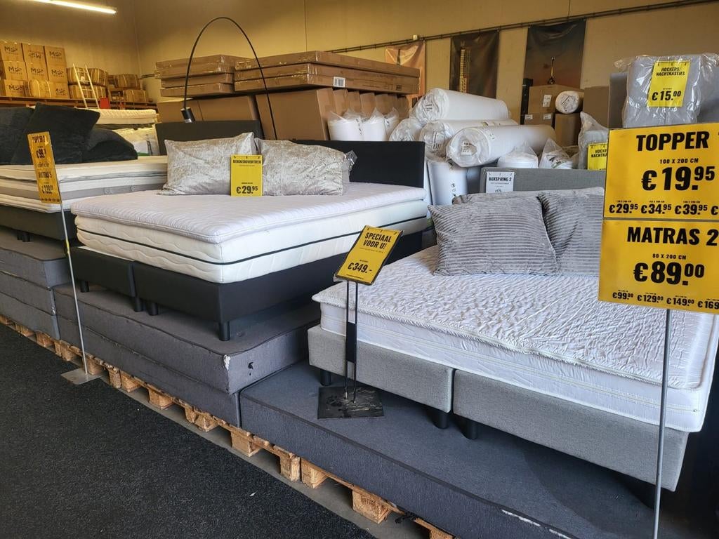 Topper Matrassen - Opkoop Partij vanaf €29.95, 90 cm, Eenpersoons, Wit, Nieuw