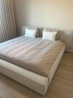 Westwing Lennon bed 180x200 + BeddenReus matras, Ophalen, Beige, Tweepersoons, Zo goed als nieuw
