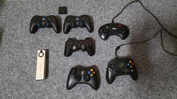 Controllers Xbox Wii Sega PlayStation beschikbaar voor biedingen