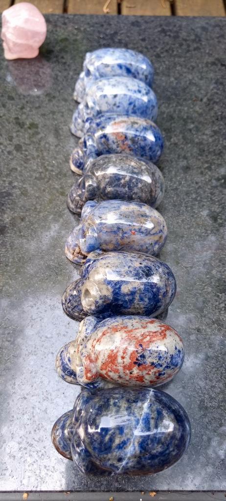 Kristallen traveler skulls,Sodaliet reiziger schedels nieuw, Verzamelen, Mineralen en Fossielen, Mineraal, Ophalen of Verzenden