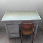 Vintage Kinderbureau met lades, Kinderen en Baby's, Kinderkamer | Tafels en Stoelen, Ophalen, Gebruikt