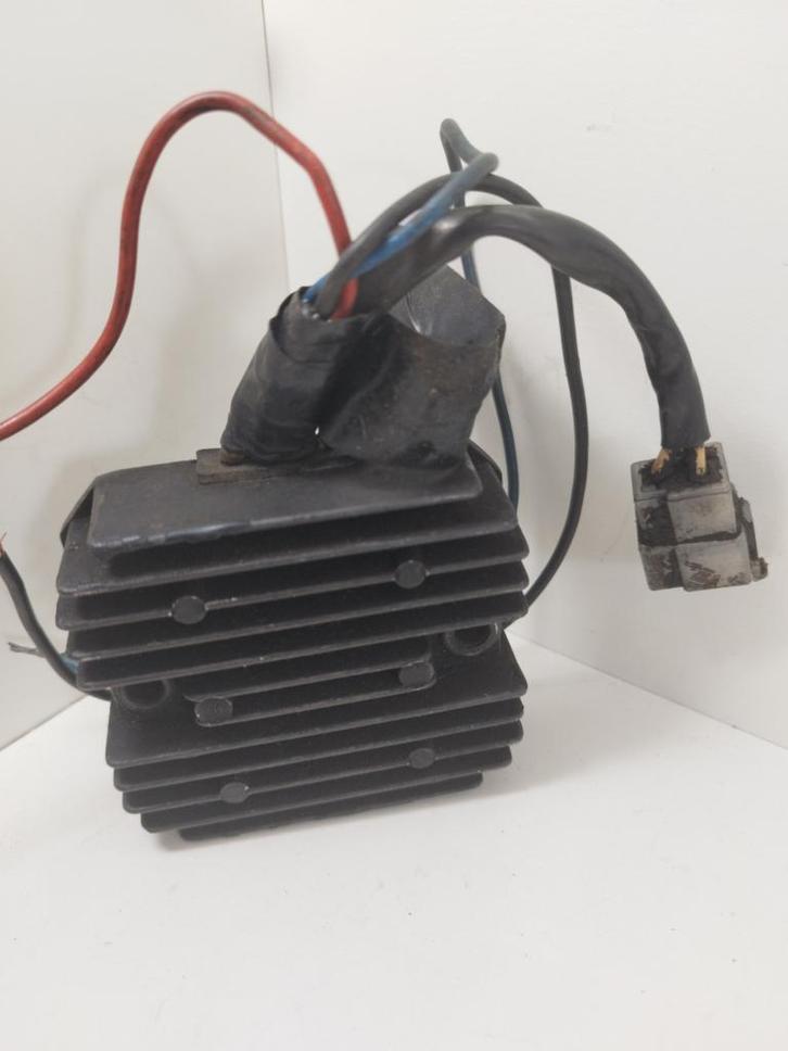 Yamaha XV750 500 920 Virago Spanningsregelaar, Motoren, Onderdelen | Yamaha, Gebruikt, Ophalen of Verzenden