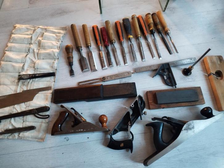 Grote set beitels en gereedschap, Antiek en Kunst, Antiek | Gereedschap en Instrumenten, Ophalen of Verzenden