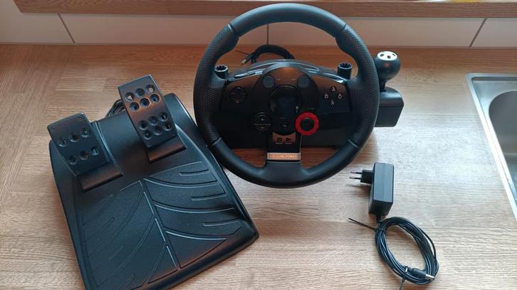 Logitech Driving force stuurwiel, Computers en Software, Joysticks, Gebruikt, Ophalen of Verzenden