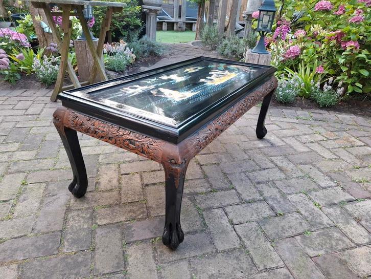 Unieke Oosterse salontafel – met handgesneden draken & parel, Huis en Inrichting, Tafels | Salontafels, Minder dan 50 cm, 50 tot 100 cm