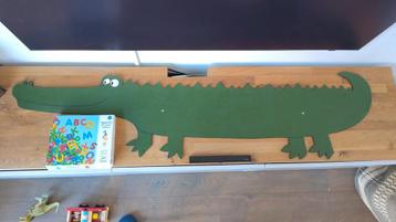 Krokodil muur versiering magnetisch met letters beschikbaar voor biedingen