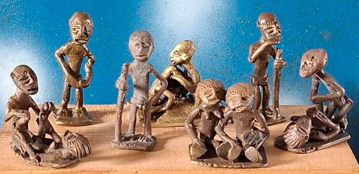 Afrikaanse bronzen beeldjes. 7 stuks., Antiek en Kunst, Kunst | Niet-Westerse kunst, Ophalen