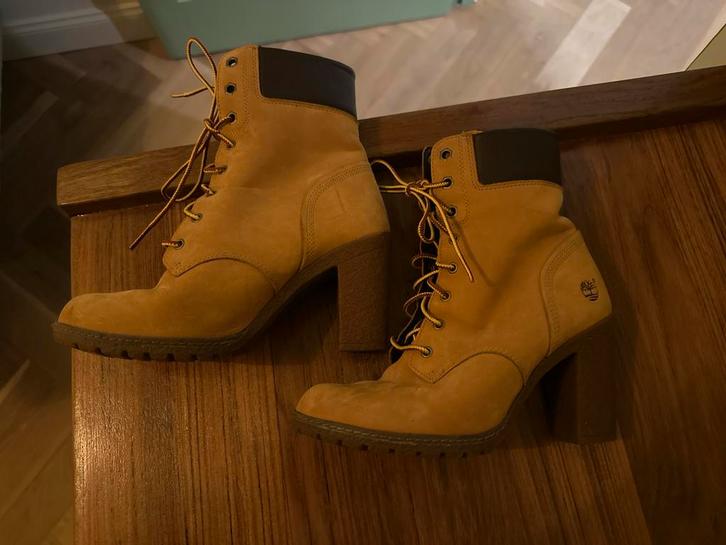 Timberland Haklaarzen - Maat 38, Kleding | Dames, Schoenen, Zo goed als nieuw, Lage of Enkellaarzen, Bruin, Ophalen of Verzenden