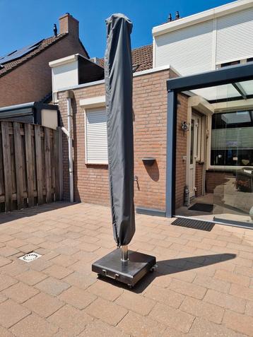 Parasol+voet+hoes beschikbaar voor biedingen
