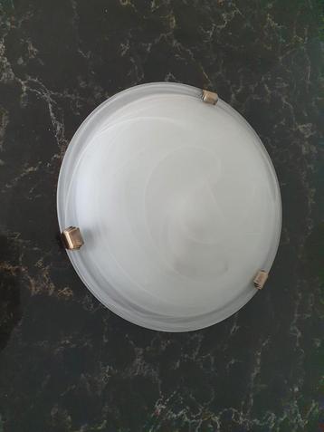 Mooie Plafondlamp beschikbaar voor biedingen