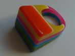 Retro jaren '70 hippie ring, regenboogkleuren, kunststof, Sieraden, Tassen en Uiterlijk, Ringen, Kunststof, Overige kleuren, Verzenden