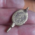 Bodemvondst Friesland: Antieke Horlogesleutel Koper, Verzenden