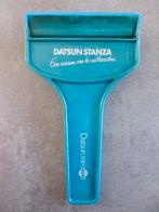 Vintage ijskrabber Datsun Stanza - Nissan auto, Ophalen of Verzenden