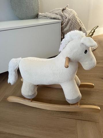 Hobbelpaard unicorn beschikbaar voor biedingen