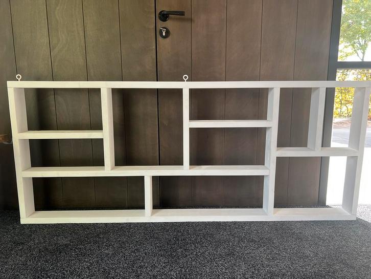 Leuke Letterbak voor aan de muur, wit, streigerhout, Huis en Inrichting, Woonaccessoires | Wandplanken en Boekenplanken, Zo goed als nieuw