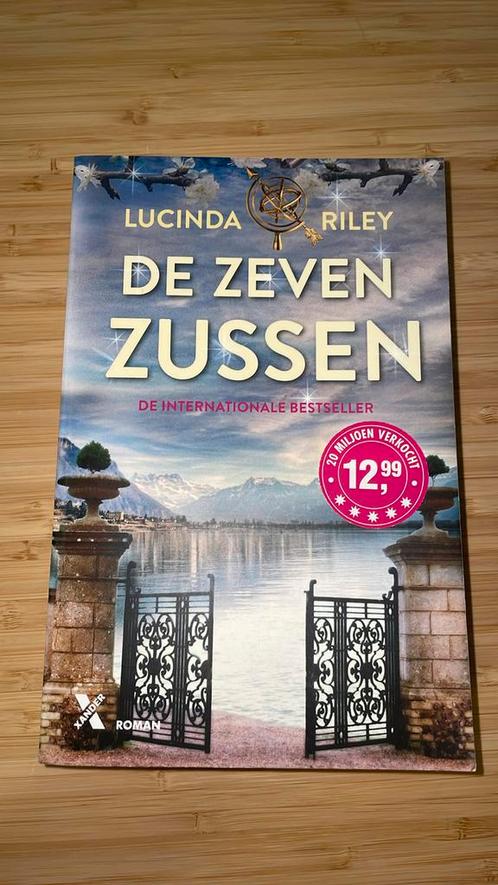Lucinda Riley - De zeven zussen, Boeken, Literatuur, Zo goed als nieuw, Nederland, Ophalen of Verzenden