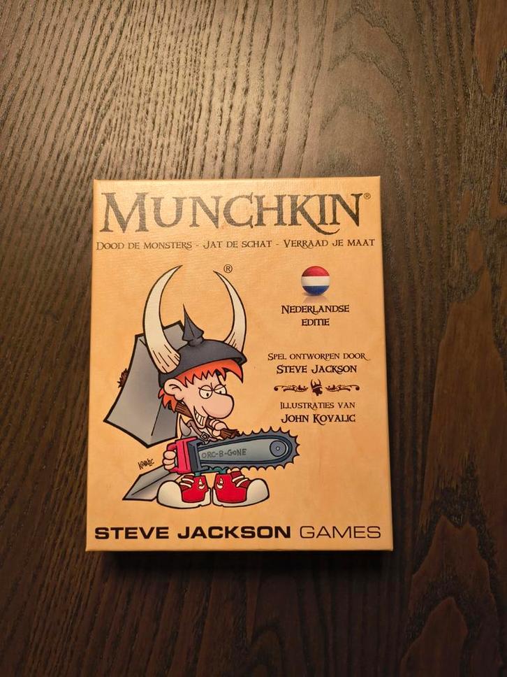 Munchkin Nederlandse versie, Hobby en Vrije tijd, Gezelschapsspellen | Bordspellen, Zo goed als nieuw, Ophalen of Verzenden