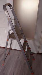 Aluminium inklapbare huishoudtrap met 4 antislip treden, Doe-het-zelf en Verbouw, Ladders en Trappen, Ophalen, Minder dan 2 meter