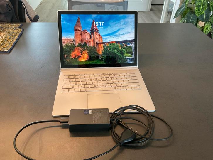 Surface Book 2 i5 - Uitstekende Staat!, Computers en Software, Windows Laptops, Zo goed als nieuw, 13 inch, SSD, 2 tot 3 Ghz, 8 GB