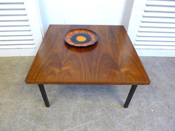 Prachtige vintage palisander salontafel beschikbaar voor biedingen