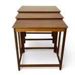 Set van 3 vintage bijzettafels / nesting tables, Huis en Inrichting, Tafels | Sidetables, Scandinavisch design - Deens - Vintage