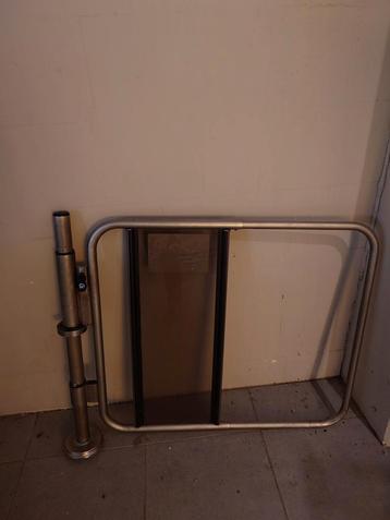 Kassa Afsluithekje - Veiligheid voor uw winkel beschikbaar voor biedingen