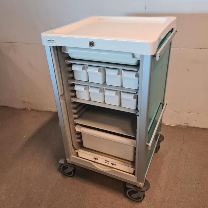 Medicijnkar / medcijnwagen afsluitbaar, Diversen, Verpleegmiddelen, Ophalen