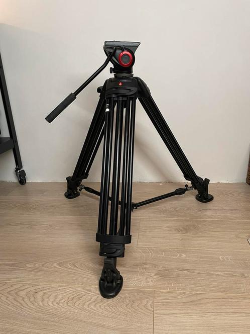 Manfrotto 546b + 520ball bowl 75mm + mvh500ah, Audio, Tv en Foto, Fotografie | Statieven en Balhoofden, Zo goed als nieuw, Ophalen of Verzenden