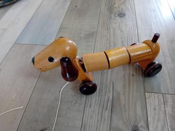ouderwets houten speelgoed beschikbaar voor biedingen