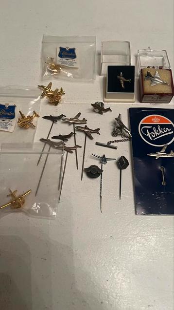 * Pins Fokker28, F16, Clivedon 747, 727 beschikbaar voor biedingen
