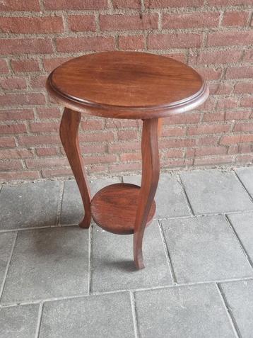 Houten Plantentafel / Bijzettafeltje beschikbaar voor biedingen