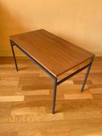 Vintage bijzettafel kleine salontafel jaren 60  teak, Vintage Pastoe, 55 tot 75 cm, Minder dan 45 cm, Gebruikt