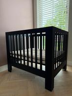 Kidsmill Alaska Box incl. matras + hoes + koeka boxkleed, Ophalen of Verzenden, Zo goed als nieuw, Vierkant, In hoogte verstelbaar