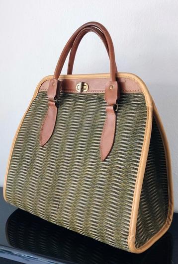 Mooie vintage tas, zeldzame vondst. beschikbaar voor biedingen
